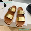 Triomphe katır buzağı deri kadınlar tippi slayt slia triomphe gladyatör tıknaz sandal shearling kadın tasarımcı terlik yaz lüks ayakkabı boyutu 35-42 sandbeach