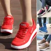 Scarpe da passeggio 1 paio di sneakers di lunga durata con zeppa primavera autunno donna ispessimento corsa