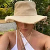 Projektantka Bucket Hat for Women Luxury Mens Fashion Fanvas Denim Beach Casquette Bob szerokie czapki letnie słońce z regulowanym paskiem podbródka e7mt