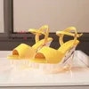 Модельные туфли Светодиодные светящиеся туфли на платформе Высокие каблуки Прозрачные светящиеся модели для прогулок Сандалии 10,5 см на танкетке с кристаллами Женский ночной клуб H240321TXXI