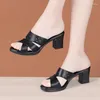 Zapatillas 7 cm tamaño pequeño 32-43 bloque elegante tacones altos diapositivas zapatos de plataforma de verano 2024 mujeres de cuero suave para la playa de la oficina