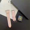 Diseñador Apple Watch Band Pequeño incienso para Apple Watch 1 2 3 4 5 6 7 8 9 SE Ultra Bands 38MM 40MM 41MM 42MM 45mm 44mm 49mm Marca de lujo C Telas de cuero