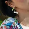 Boucles d'oreilles créoles, belle fleur de muguet, goutte d'eau, vente en gros