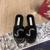 2024 PP Strogeweven Slippers in elkaar grijpende C sandaal dames Raffias kristal Slide muilezel Designer sandalen Zomer Flats hak Casual Slippers strand zwembad Sliders schoenen