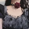 Catene Fiore rosso Rosa Girocollo Ragazza Gothic Lolita-Collana in pizzo nero Collana affidabile Catena clavicola Regalo di gioielli punk