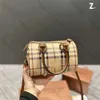 2023 New Fashion Bag Luxury Designer Womens Boston Bag Fashion Versatile Classic Plaid Simple Large Capacity