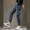 メンズジーンズ男性カウボーイパンツと男性用のポケット付き弾性ズボンブラックカジュアルストレッチ服Y2K 2000年代スタイリッシュトレンド2024