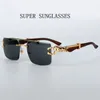 Rimless Designer Solglasögon Kvinnor Trendiga Luxe Fashion Solglasögon Män vintage Glasögon Lentes de Sol Mujer Lunette Soleil Femme 240315