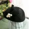 Bollmössor fedora kvinnors vita får filt BERET C BRIDE bröllopsfest Flower Pearl Flower Fedora Houseeperc24319