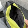 Hurtowa marka detaliczna torebki modowe worka damska nowa moda crossbody mała prosta tkanina Oxford duża pojemność szerokie paski na ramię