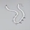 Kedjor Elegant Pendant Necklace Charm för kvinnor Fashion Forward With Pearl Detail Chic Neck smyckenälskare