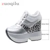 Piattaforma da donna con paillettes casual 512 talloni zeppe altezza di sneaker crescenti Donne Scarpe vulcanizzate 49146