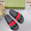 Kvinnor Slippe Designer Män Slide Rubber Slippers Fashion Sandals Floral Brocade Shoes Print Slide Summer Wide Sandal Gear Slipper Beach Casual Slippers