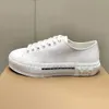 Designer skor lyxiga män kvinnor sneakers casual skor klassisk platta-forme vintage pläd canvas unisex mode par bär ränder mode låga tränare