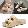 2024 Toppkvalitet Populära positiva Eva skor Skull Fötter Tjock Sole Sandals Summer Beach Men's Shoes Toe Wrap Breattable Slippers Gai Storlek 40-45