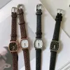 Horloges Dames eenvoudige vintage horloges voor dames Wijzerplaat polshorloge Lederen band polshorloge Hoge kwaliteit Dames Casual armbandhorloges 240319