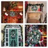 ピンコーンハウスモデルの屋内装飾を描くクリスマスツリーリースのテーマを輝く装飾的な花
