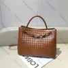 2024 Fashion Versatile Temperament Shoulder Bag Luxury Designer Woven Bag Leather Large Capacity Shopping Handbag Women Crossbody Bag Purse