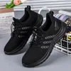 Casual skor par lätt promenad kvinnor andas mesh plus size runda huvud sneakers chunky tränare zapatilla deportiva mujer