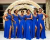 Royal Blue Front Split Bridesmaid Dresses spetsapplikationer afrikansk piga av hedersklänning svart flickor golvlängd bröllop gästklänning bm0615