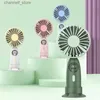 المعجبين الكهربائيين Mini Fan محمولة USB شحن وتبريد سطح مكتب مع حامل الهاتف الأساسي 3 Outdoor Travel Missy240320