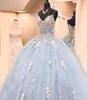 فاتات زرقاء مطرزة على ثياب quinceanera المطردة من الأشرطة السباغيتي الأشرطة عارية الذراع