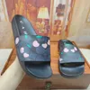 Projektant Slipper Coachness Vietnam Cambodia Nigeria Mens and Women Kaptary Summer Cute Pink Cherry Print Flat Bottom Kapta