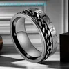 Originele designer Fashion Trend Bandringen roestvrijstalen ketting roterende decompressie Romeinse cijfer 8 mm niet -vervagende titanium stalen ring