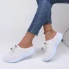 Sapatos casuais 2024 verão moda feminina all-match temperamento respirável cor sólida simples rendas malha sapatos de mujer