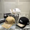 Semplici berretti da baseball per uomo e donna Bel cavallo a prova di sole Tendenze della moda di strada Cappello da sole con visiera originale Quattro stagioni