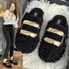 HBP 비 브랜드 가을과 겨울 New Baotou Lamb Wool Semi Slippers 여성 외부 따뜻한 평평한 뮬러 신발