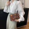 Borse di marca di moda all'ingrosso transfrontaliere Borsa da donna portatile modellata Nuova borsa Dign Borsa a tracolla singola piccola borsa quadrata