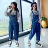 Småbarnflicka Jumpsuit Fashion Solid Color Jeans Overalls For Kids Teenage Cotton Suspenders Kläder Lossa barn denim Romper 240305