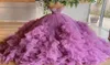 Lätt lila bollklänning Quinceanera klänningar Tiered Ruffles Beading Tulle Women Sweet 16 Formal Party Robe de Soiree Elegant Long PR4024878