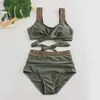 Kobietowe stroje kąpielowe Przeniemienie Nowy krzyż Wysokie Czekane bikini solidny kolor push up Swimsuit dwupoziomowy zestaw mody plażowy zestaw kąpielowy bikini J240319