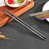 Chopsticks 1 par japansk kinesisk bärbar rostfritt stål icke-halkan återanvändbar metallpinnar med sushi-pinnar
