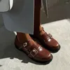 Scarpe eleganti Pelli verniciate Donna Decorazione in metallo Punta tonda piatta con tacco Cinturino con fibbia Stile conciso Zapatos Elegantes De Vestir
