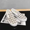 Freizeitschuhe 2024 Unisex Sneakers Slip On Studenten Flache Schuhe Plaid Mädchen Vulkanisierte Leinwand Laceless 35-44 Alle Jahreszeiten passen