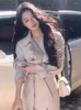 Robes de travail Solide Revers Court Trench Coat Femmes Ensembles Double Boutonnage À Lacets Femelle Ensemble 2024 Printemps Mode Casual Bureau Dame Robe Costume