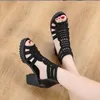 Klänningskor Fashionwomen Sandals High Heels Summer Woman Open Head Sexig svart block Hälplattform Fashion Back Stor storlek