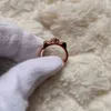 Anillo Hemes de joyería de lujo para mujer chapado en oro de 18 quilates, dedo índice moderno y personalizado, luz de lujo y sentido de diseño de nicho