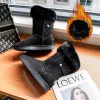 Stövlar Nya 2024 Fashion Platform Lamb Hair Snow Boots Women Winter High Tube Päls Integrerad varma plyschstövlar Kvinna Cotten skor Storlek 42