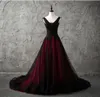 Vintage Red and Black Gothic Wedding Dresses 2019 V Neck Sleeveless Pärlade spetsapplikationer Aline Tulle Vintage Non White Bridal Go6059117