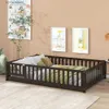 その他の寝具は、セーフティガードレールとフラットベッドの子供の床ベッドフレームの子供用子供用の子供用の子供用ベッドY240320を備えています