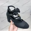 Women Camellia Chunky Obcasy Sandały z Bowknot Grosgrain imitacja Perły Sukienka Buty Pumps Slingbacks Pasek Kuczowy Elegancki pikowana konsystencja buta ślubna