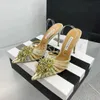 Aquazzura Femmes Sandales Stiletto Cristal Margarita Pompe Nero Fleur Strass évider Décoration Robe À Talons Hauts Bouts Pointus Bride À La Cheville Sandale Usines