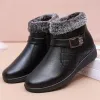 Boots Hiver 2023 Nouvelle arrivée Boot de la femme Keep Warm Plance Boots Boots Femme Footh Velvet Chaussures Bottes pour femmes