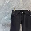 Мужские джинсы дизайнер 24 Новые P Семья PRA Pu Маленькие прямые повседневные брюки с треугольной этикеткой и вышитыми буквами GDEV