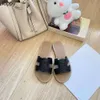 New 24ss Mules Slippers woman Summer Slide beach sandal Casual luxury Designer Flip flops Leather Sliders Flat heel Slipper outdoors Walking womens slippers