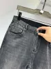 De nieuwste lente- en zomerherenjeans van hoge kwaliteit katoen gemengd materiaal potlood jeans high-end merk luxe designer jeans